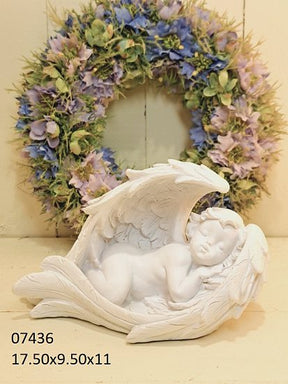 Engel im Flügel schlafend 17.5x9.5x11cm