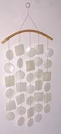 Windspiel mit Capizmuschel weiss Rattan 59cm